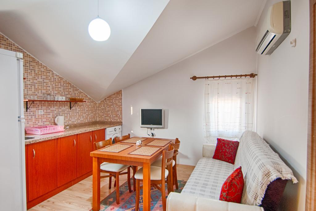 Burak Apart Hotel Fethiye Exterior foto